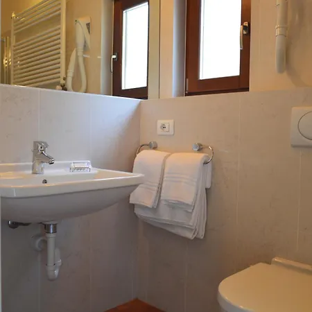 Garni Selene 2* Malcesine
